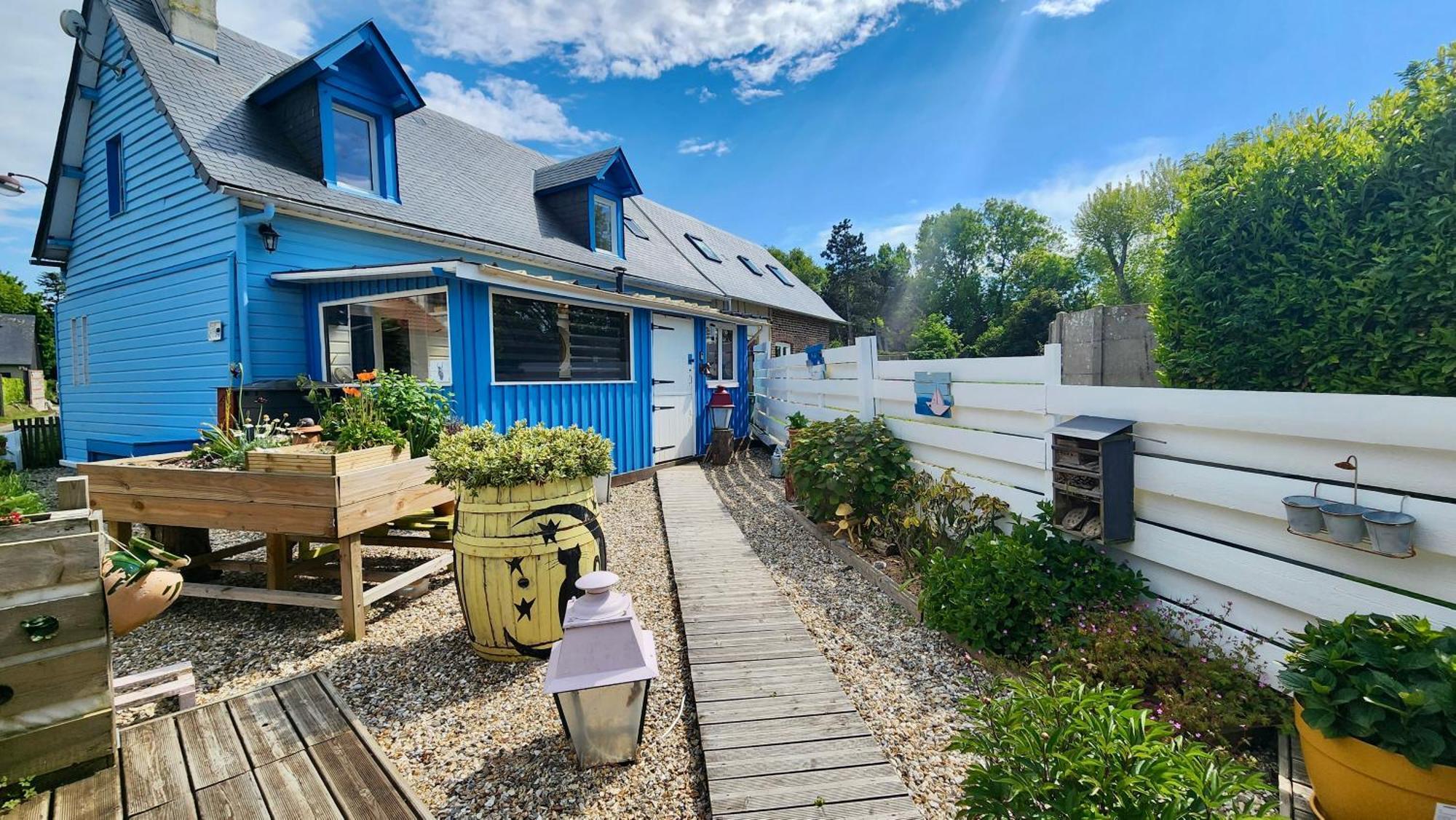 La Petite Maison En Bois Bleue Кибервиль Экстерьер фото